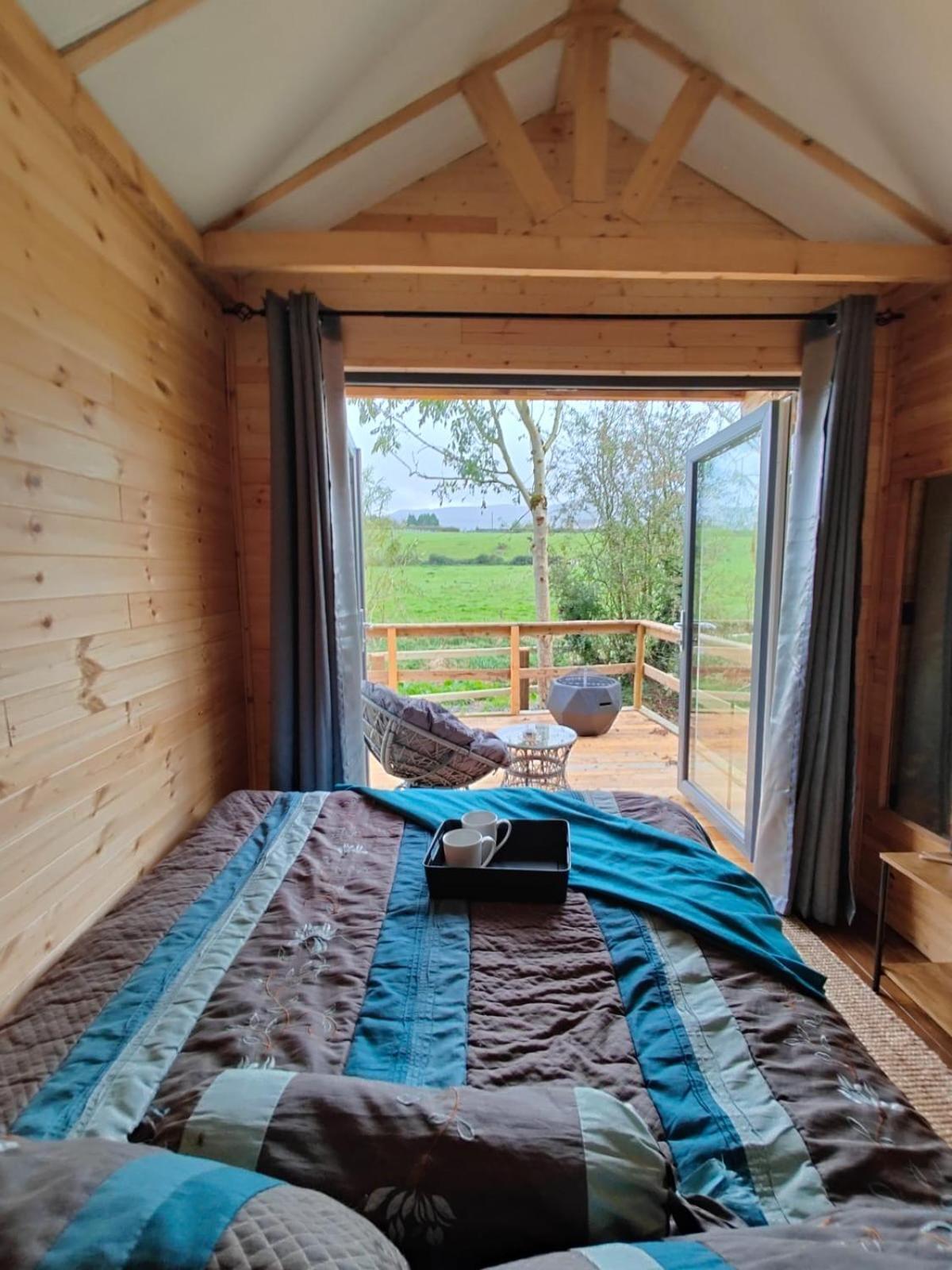 Riverside Cabin Limerick Junction Екстериор снимка